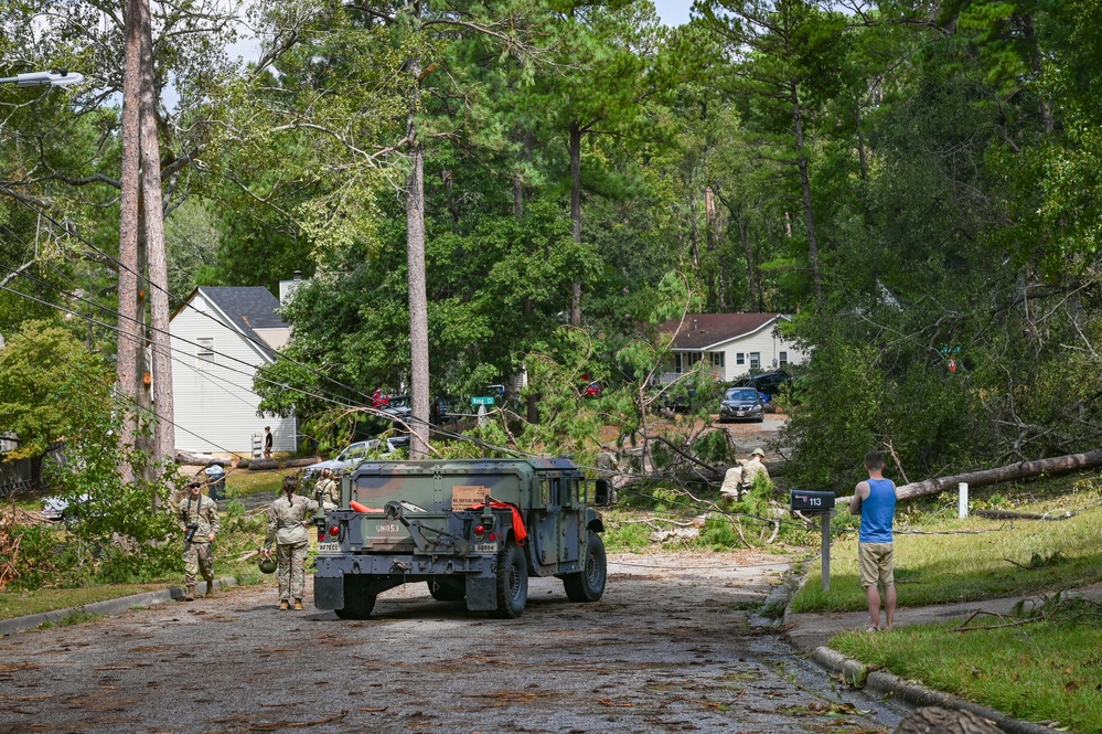 Georgia National Guard Soldiers conduct road clearing operations in Augusta