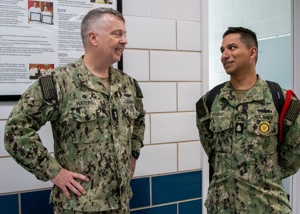 Rear Adm. Waters visits recruits at RTC