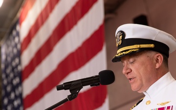 USS Ronald Reagan (CVN 76) hosts a change of command ceremony