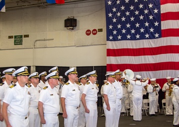 USS Ronald Reagan (CVN 76) hosts a change of command ceremony