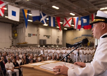 USS Ronald Reagan (CVN 76) hosts a change of command ceremony