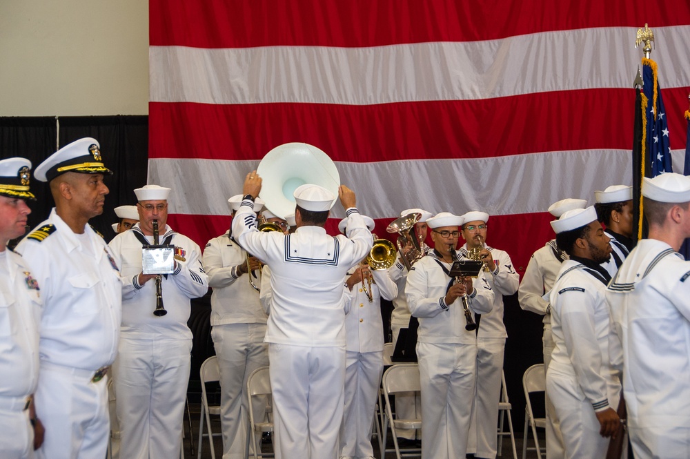 USS Ronald Reagan (CVN 76) hosts a change of command ceremony