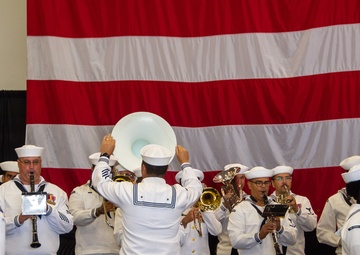 USS Ronald Reagan (CVN 76) hosts a change of command ceremony