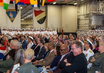 USS Ronald Reagan (CVN 76) hosts a change of command ceremony