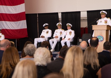 USS Ronald Reagan (CVN 76) hosts a change of command ceremony