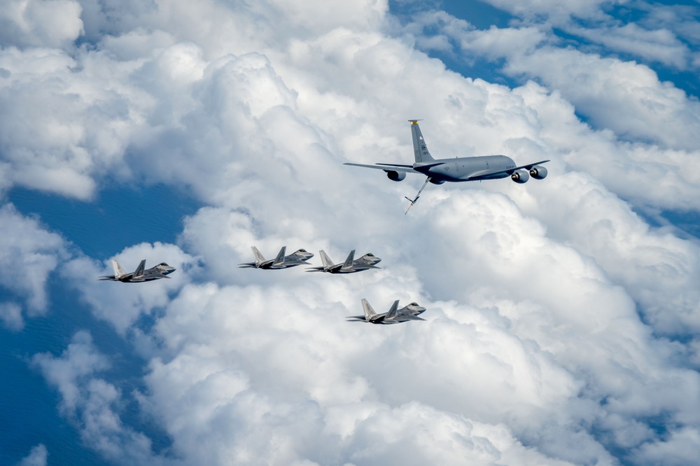 Fueling Milestones: 1,000 Hours in the F-22