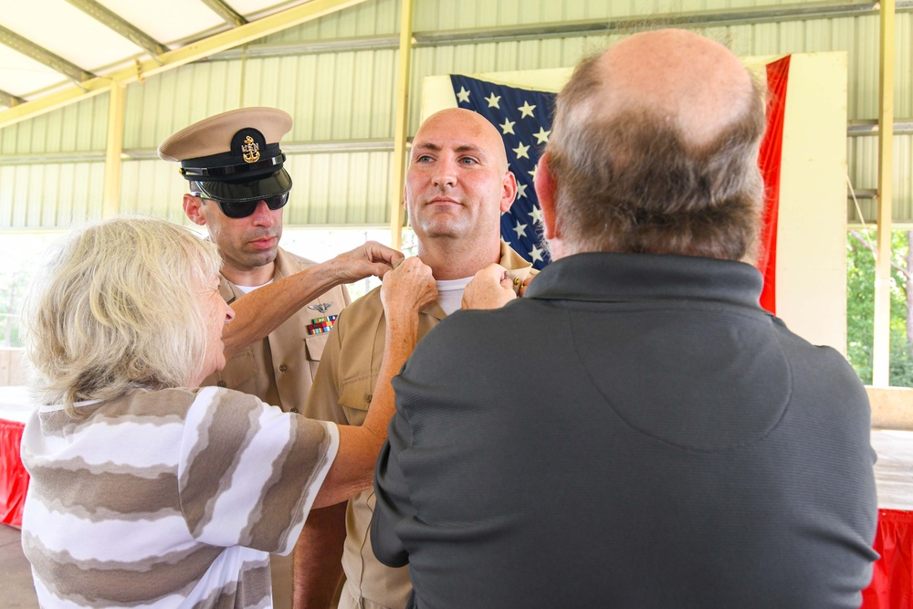 Fleet Readiness Center Southeast Detachment Jacksonville holds chief petty officer pinning ceremony