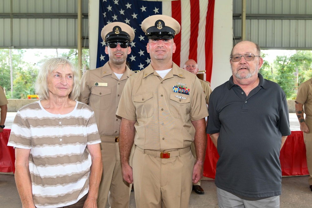 Fleet Readiness Center Southeast Detachment Jacksonville holds chief petty officer pinning ceremony