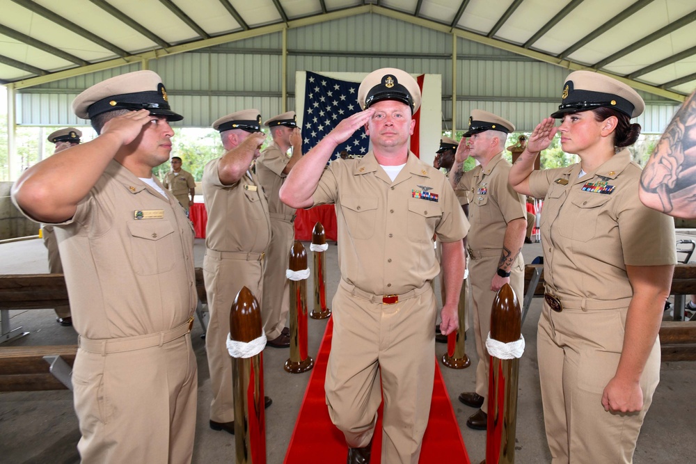 Fleet Readiness Center Southeast Detachment Jacksonville holds chief petty officer pinning ceremony