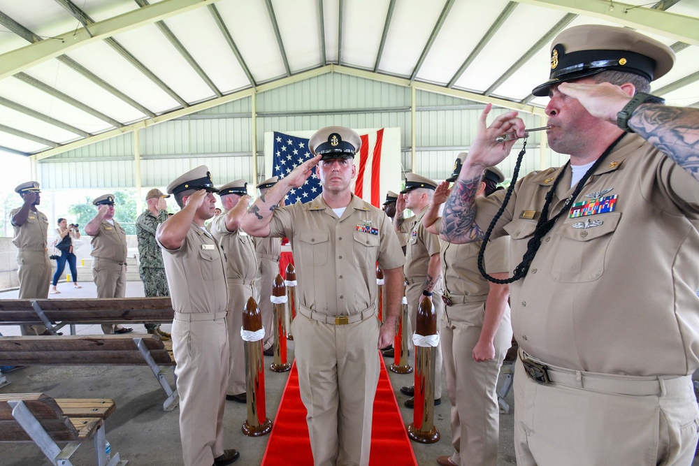 Fleet Readiness Center Southeast Detachment Jacksonville holds chief petty officer pinning ceremony