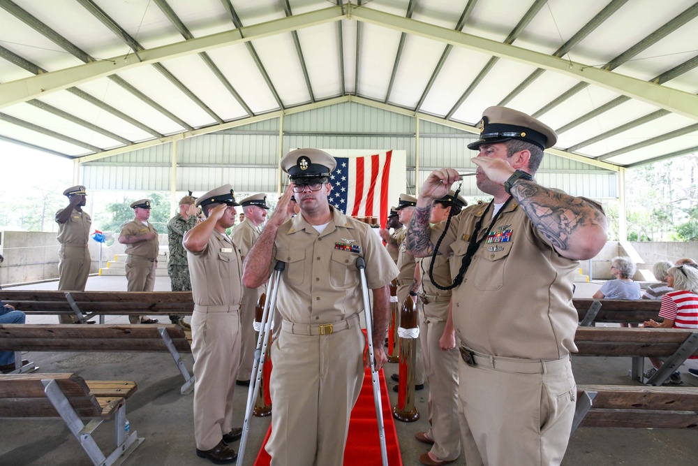 Fleet Readiness Center Southeast Detachment Jacksonville holds chief petty officer pinning ceremony