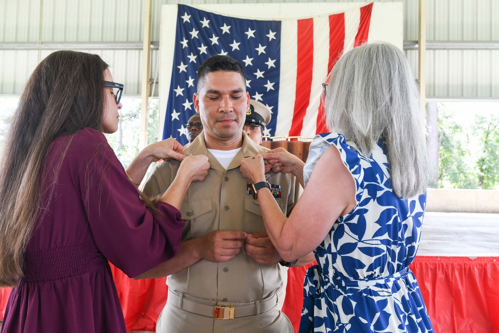 Fleet Readiness Center Southeast Detachment Jacksonville holds chief petty officer pinning ceremony