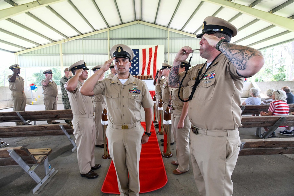 Fleet Readiness Center Southeast Detachment Jacksonville holds chief petty officer pinning ceremony