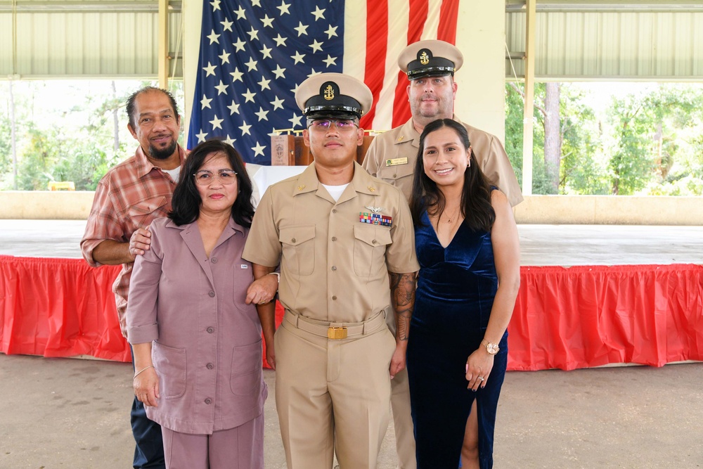 Fleet Readiness Center Southeast Detachment Jacksonville holds chief petty officer pinning ceremony