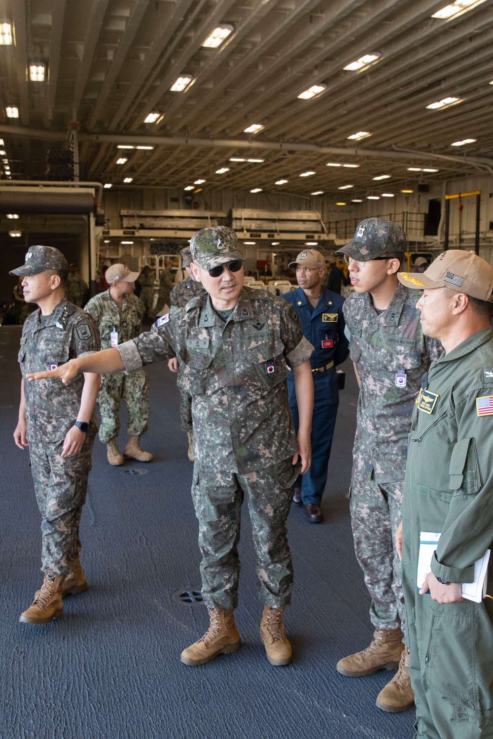 USS Tripoli hosts tour for Republic of Korea officers