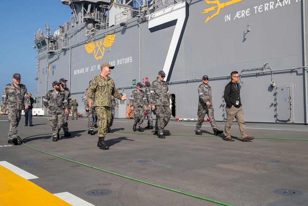 Royal Austrailian Navy sailors tour USS Tripoli (LHA7)