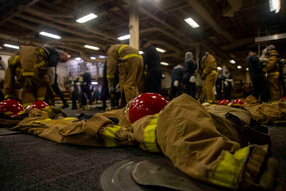 USS America (LHA 6) Conducts 8010 Drill