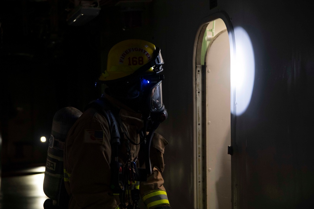 USS America (LHA 6) Conducts 8010 Drill