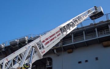 USS America (LHA 6) Conducts 8010 Drill