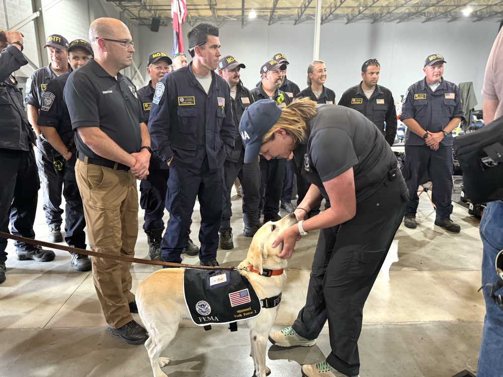 FEMA Administrator Meets Urban Search and Rescue Teams