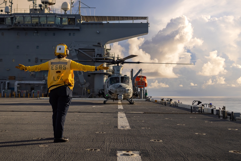 VMM-165 (Rein.) Trains in Okinawa, Conducts Flight Operations Aboard USS Miguel Keith