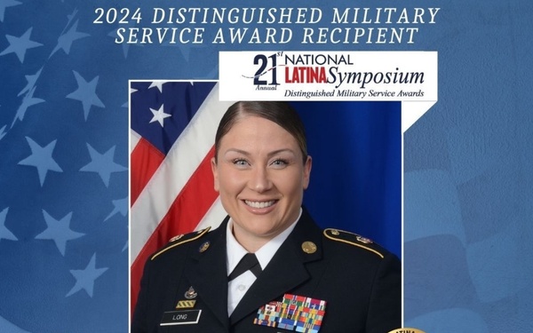 213th RSG Soldier receives award from Latina Style