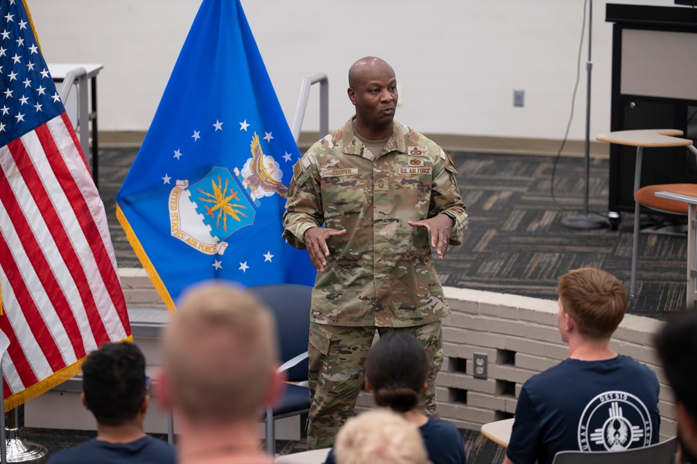 Preparing Tomorrow's Leaders: 377 ABW leadership visits UNM AFROTC cadets