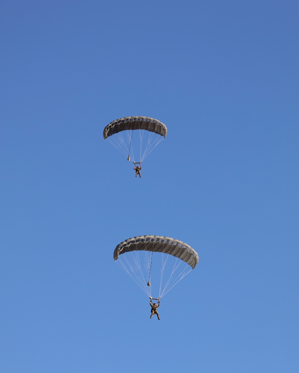 DVIDS Images 24th MEU (SOC) MSPF Bilateral Parachute Insert with