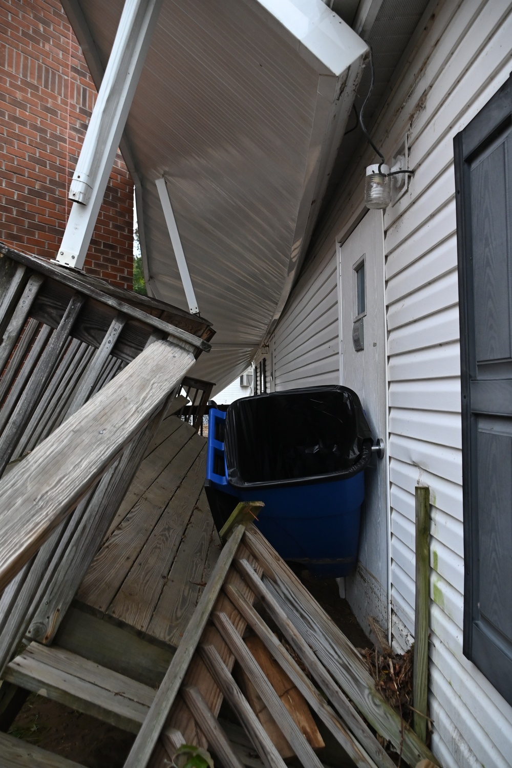 Collapsing house