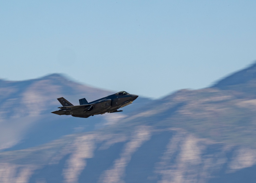 F-35s takeoff for Utah training range