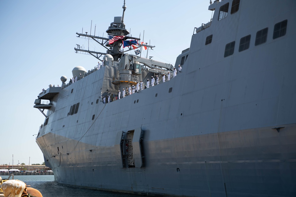 USS Richard M. McCool Jr. (LPD 29) Arrives in Homeport