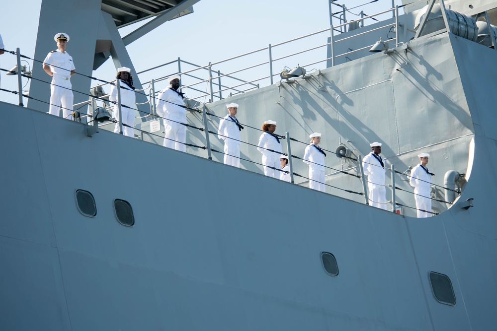 USS Richard M. McCool Jr. (LPD 29) Arrives in Homeport