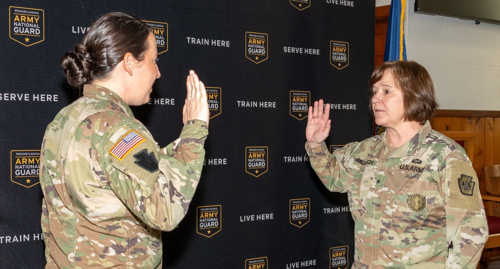 Former Pennsylvania Army National Guard enlisted Soldier rejoins as first lieutenant