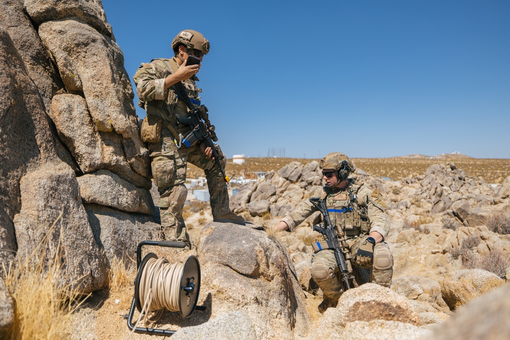 Joint EOD Teams Converge for Field Training Exercise &quot;Obsidian Dragon&quot;