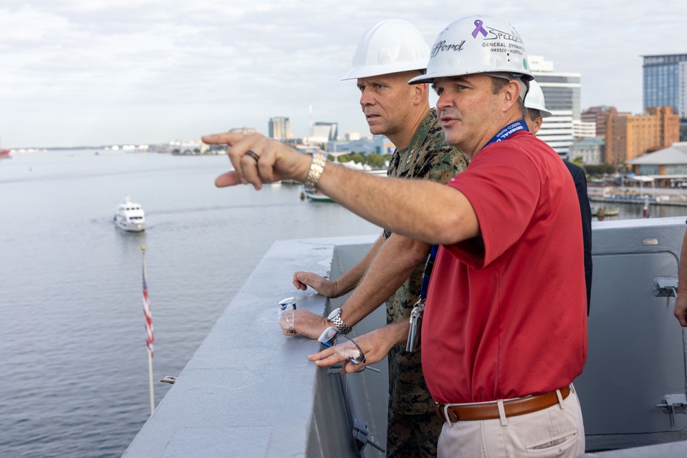 MARFORCOM hosts a visit to the USS Arlington for the Deputy Commandant, CD&amp;I