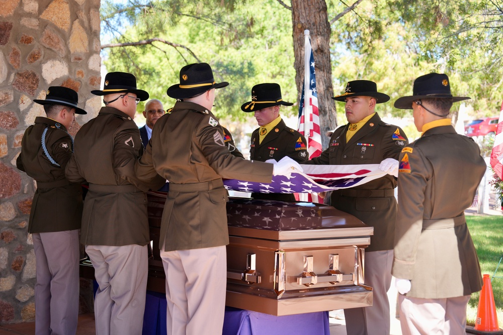 1-1 CAV Troopers fold flag