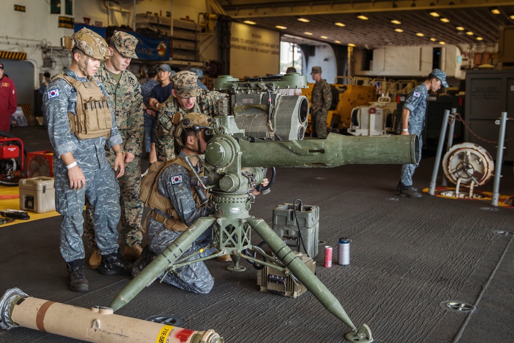 USS Boxer, 15th MEU Welcomes Guests Aboard for S. Korean Armed Forces Day