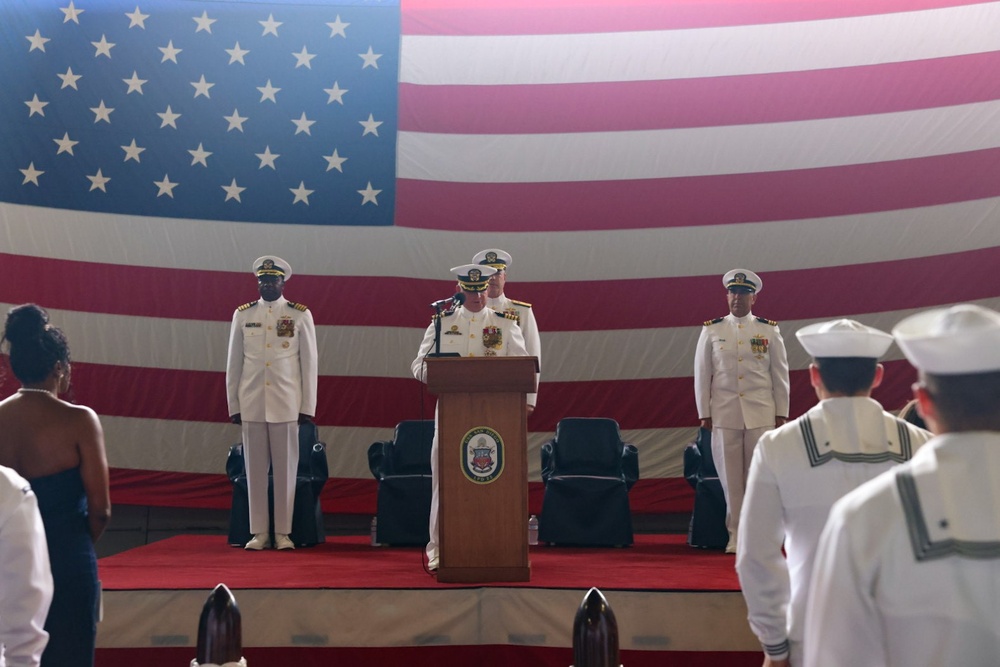 USS San Diego Holds Change of Command Ceremony in Sasebo, Japan