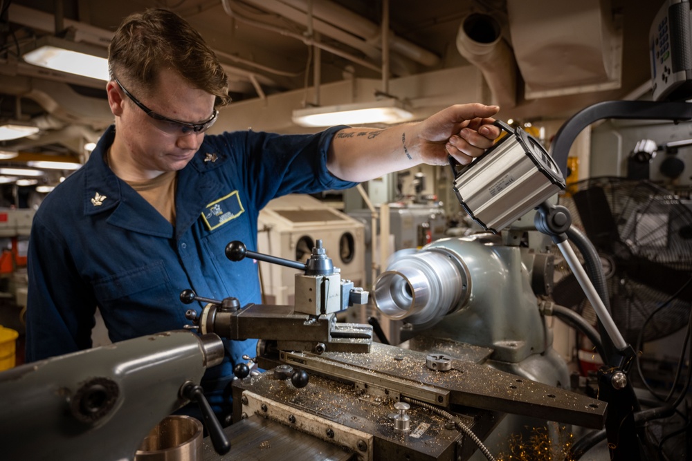 Nimitz Sailor Machines Stock Metal