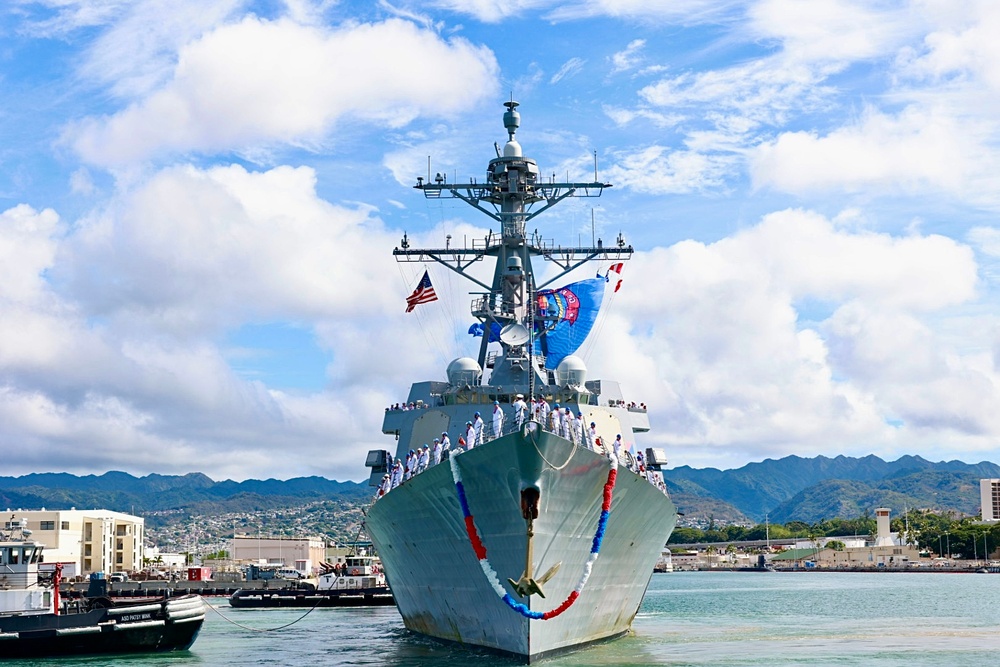 USS Daniel Inouye (DDG 118) Return to Homeport