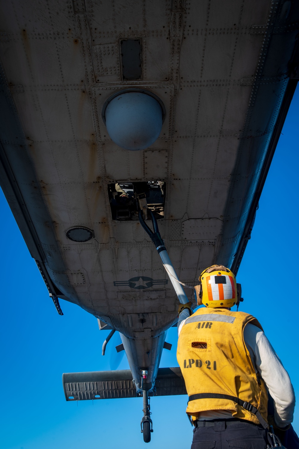 USS New York Vertical Replenishment