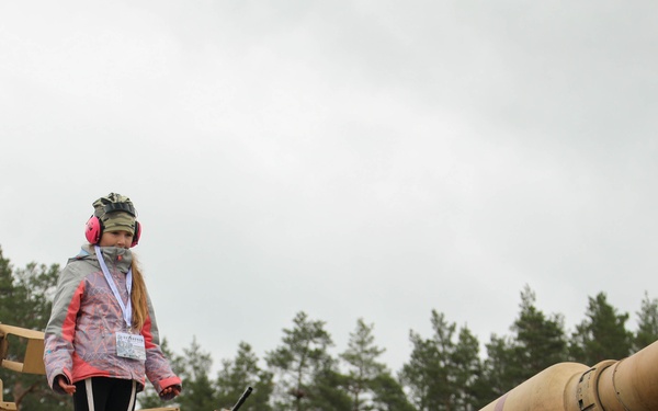 2nd Bn., 12th Cav. Regt. strengthens ties with Polish community through combat vehicle display