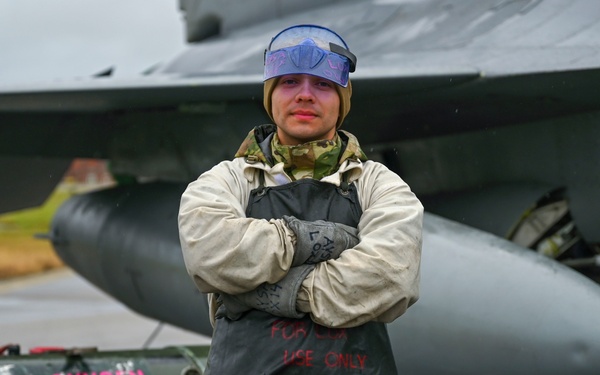 555 FGS conducts lock servicing during CW24.2