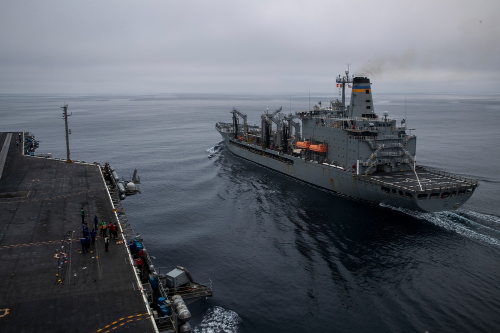 USS George Washington (CVN 73) conducts fueling-at-sea with USNS Pecos (T-AO 197)