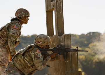 17th Sustainment Brigade achieves M4 qualification success