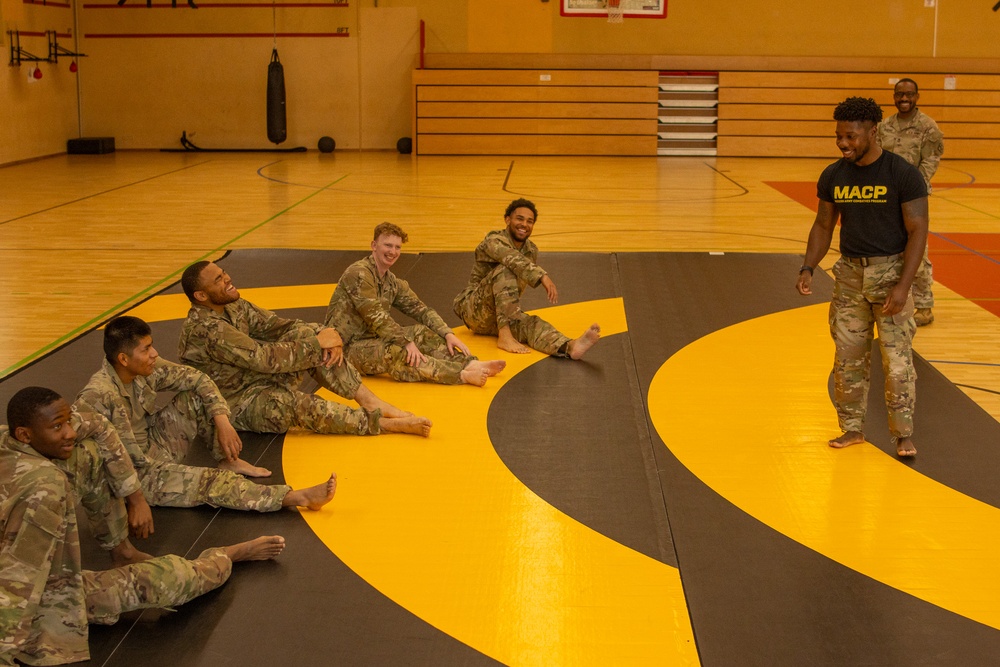 5-7 ADA Soldiers Conduct Modern Army Combatives Training