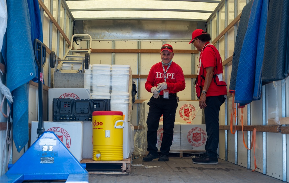 Volunteer Groups Unite to Bring Food and Water in Support of Hurricane Helene Survivors in Largo, FL