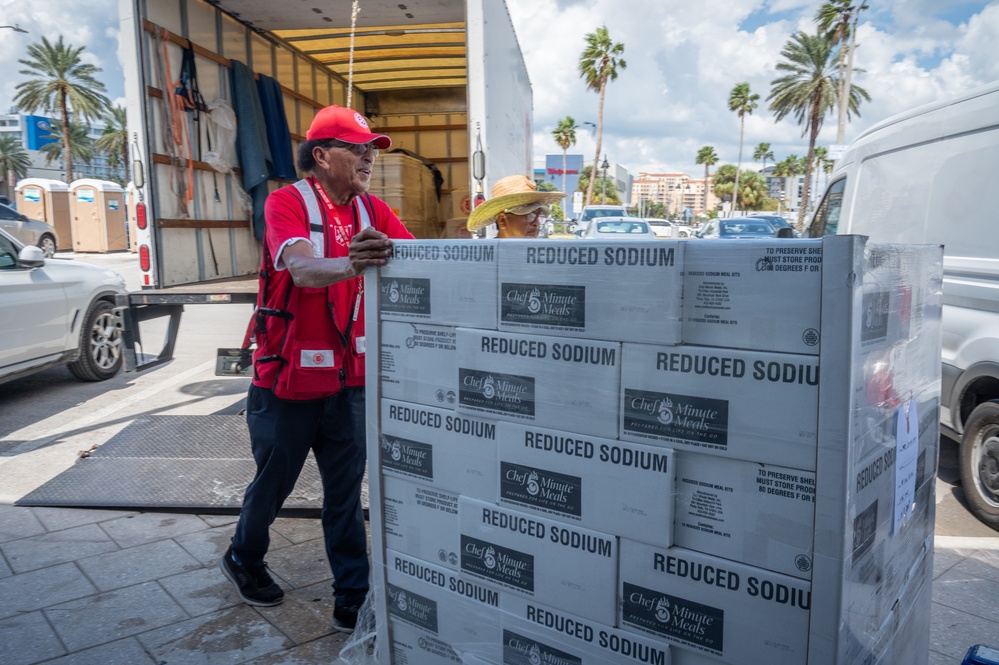 Volunteer Groups Unite to Bring Food and Water in Support of Hurricane Helene Survivors in Largo, FL