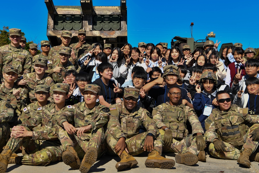 Youngjung Middle School Visits Camp Casey Military Base