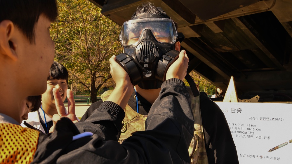 Youngjung Middle School Visits Camp Casey Military Base